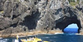 CroppedImage270137-5af0f28b3c997_4205_02-d4-at-the-hole-in-the-rock-landscapesquarecropch9zxq